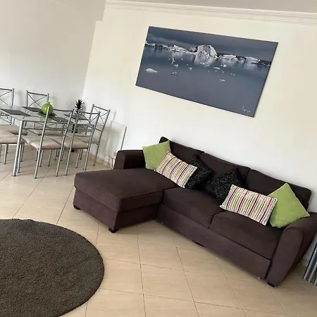 Stunning High Spec 2 Bed Apartment In Alvor דירה