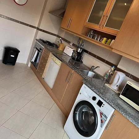 Stunning High Spec 2 Bed Apartment In Alvor דירה